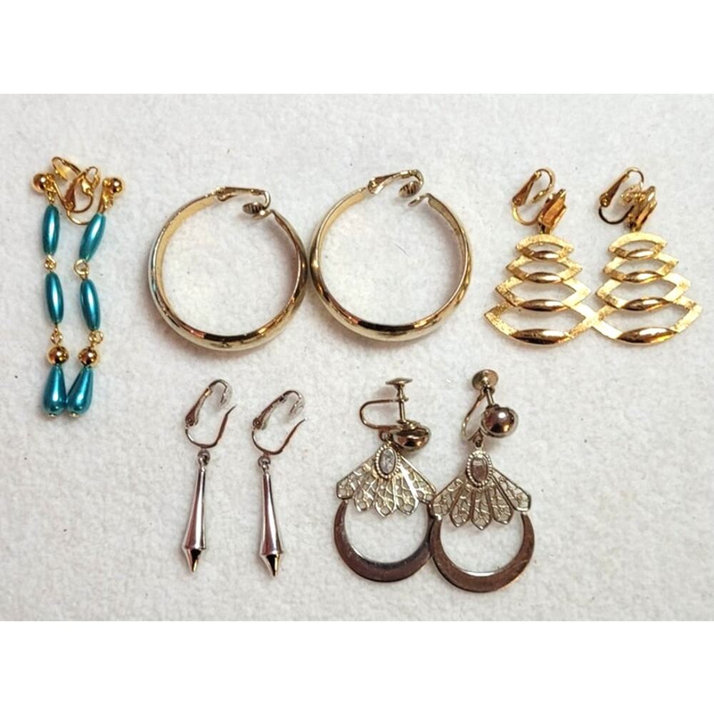 5 Pairs Vintage Earrings Clip On Screwback Dangle Hoops Goldtone Silvertone